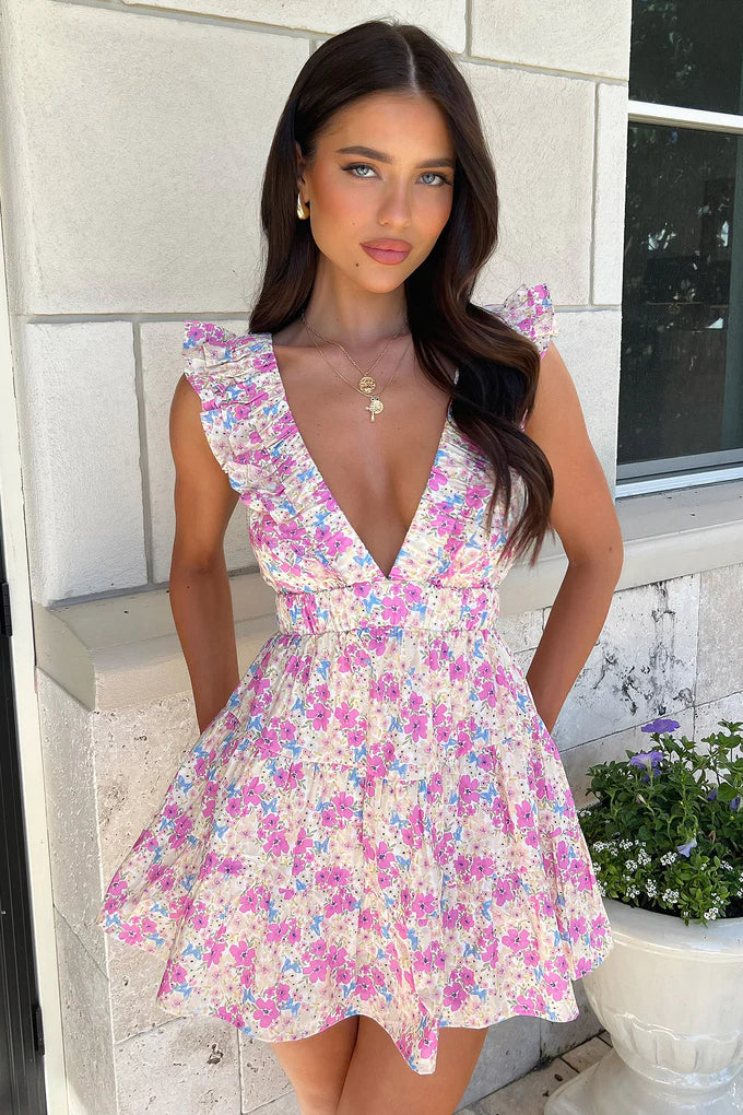 Geblümtes Kleid
